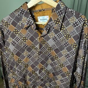 Ace Of Diamond Men’s Brown Classic Pattern Longsleeve Button Up Size XXL